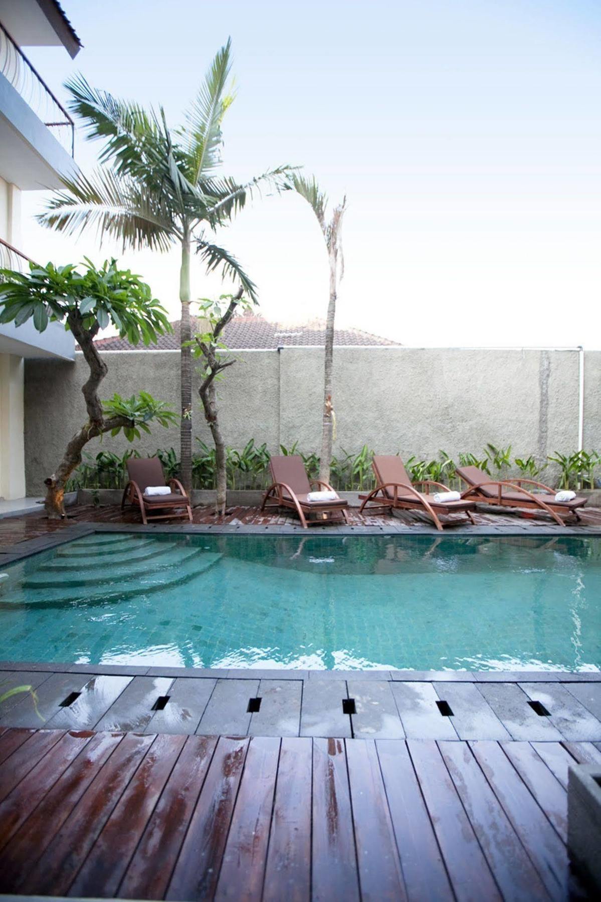 Zuk Hotel Legian  Luaran gambar