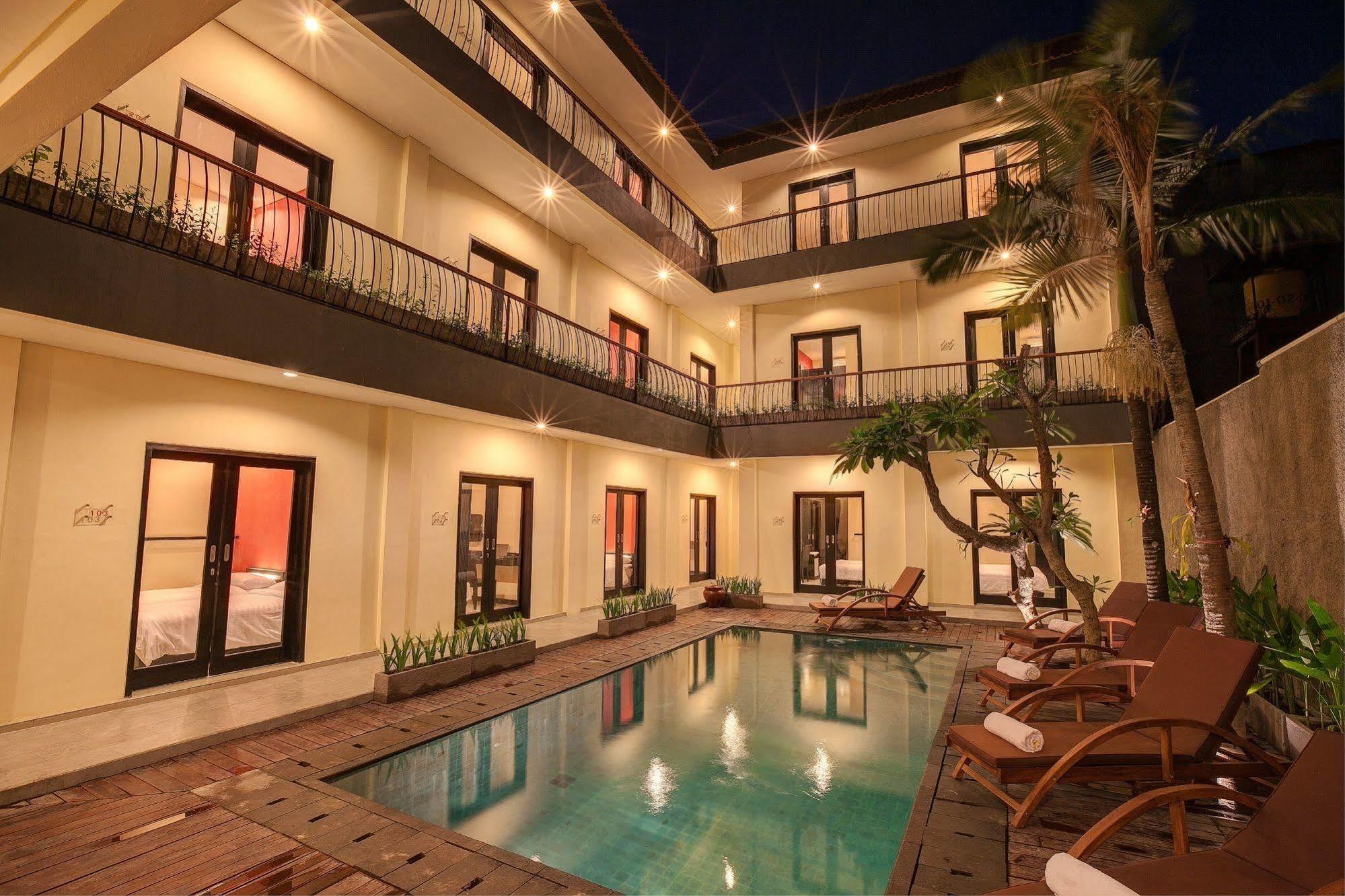 Zuk Hotel Legian  Luaran gambar