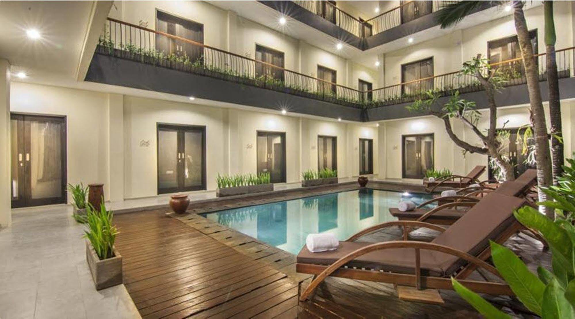 Zuk Hotel Legian  Luaran gambar