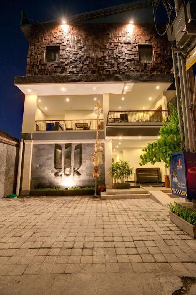 Zuk Hotel Legian  Luaran gambar